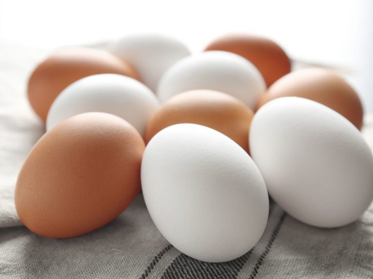 Brown Eggs vs White Eggs: What’s the Difference?
